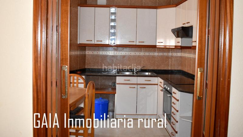 Foto f0f90fec-d241-40dc-9fb2-8e139a0fb576. Casa adossada a Maella
