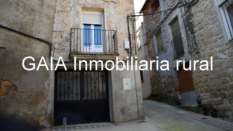 Foto 5e7ba825-059b-48ee-ac4f-89d4165b0e3e. Casa adossada a Maella