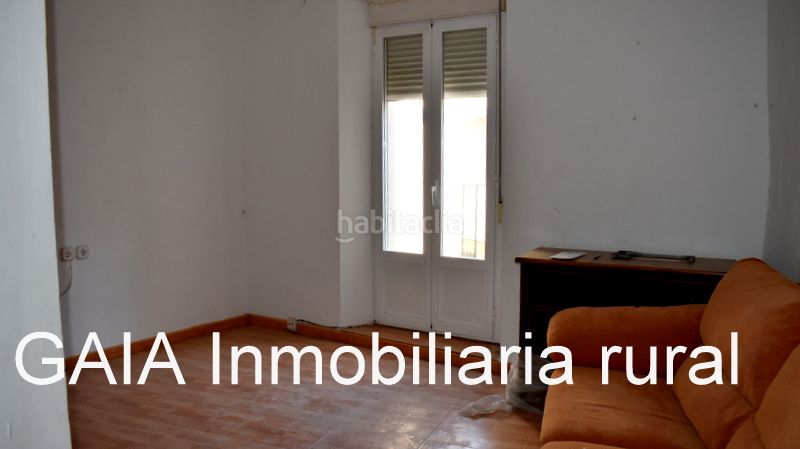 Foto 927b3061-b569-48b4-9603-469f0a0f48fd. Casa adossada a Maella