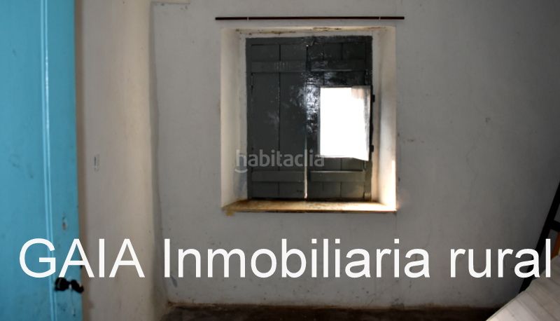 Foto d35652a5-9e37-4152-b436-18b5394e5454. Casa adossada a Maella