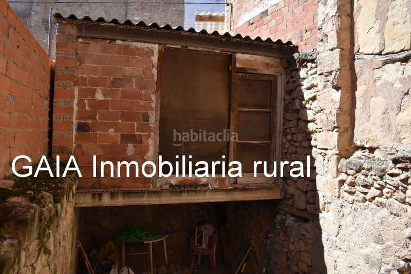 Foto 197776c6-b9e0-42fc-81d6-e113f684ce4a. Casa adossada a Maella