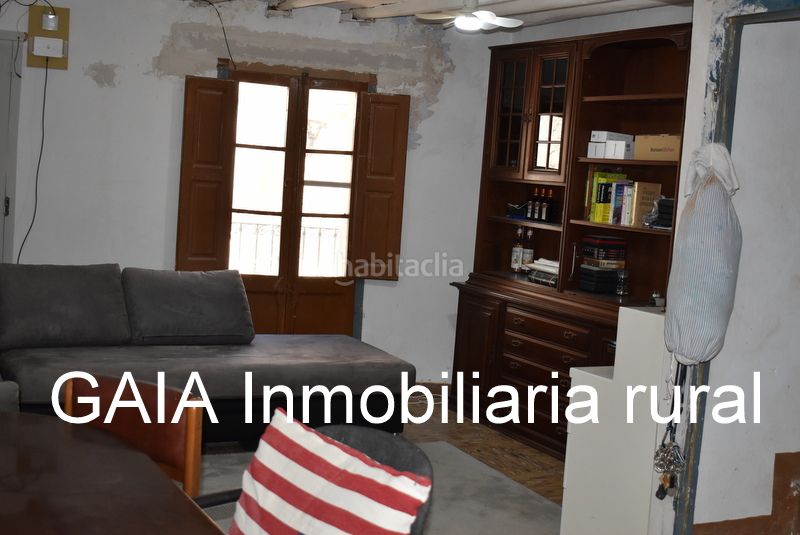Foto 6ab58eab-add6-45fa-9d1e-5dee1370c1b8. Casa adossada a Maella
