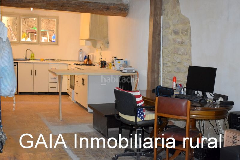 Foto a274ca8d-c92d-45ad-8b12-42340dec2b4c. Casa adossada a Maella