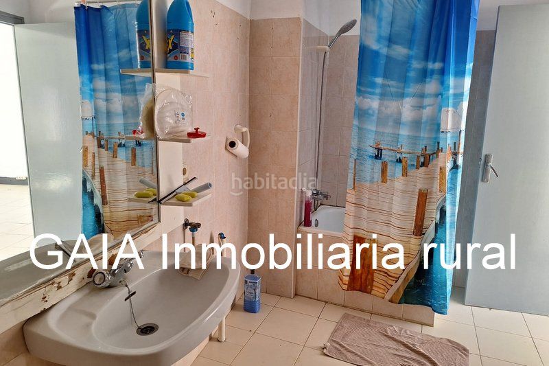 Foto 2c69fa56-d78a-4509-a15f-caad7c14e1bd. Casa adossada a Maella