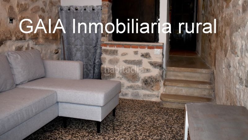 Foto 2834e9e7-2a9b-4ea7-939c-b4e8dd3edfa8. Casa adossada a Maella