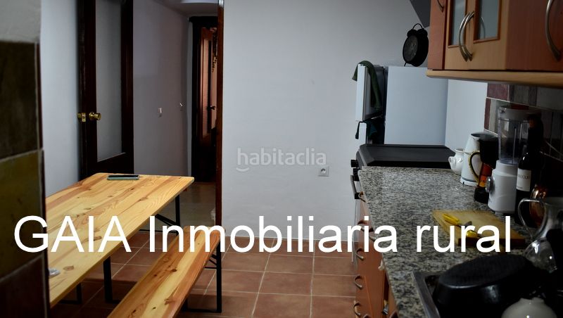 Foto 755e481c-26da-4277-a886-cfe236d76a3c. Casa adossada a Maella