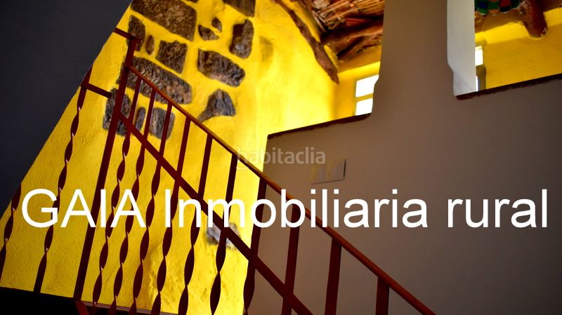 Foto 96f501d9-1b4b-4015-b1d7-1350fea8ec4d. Casa adossada a Maella