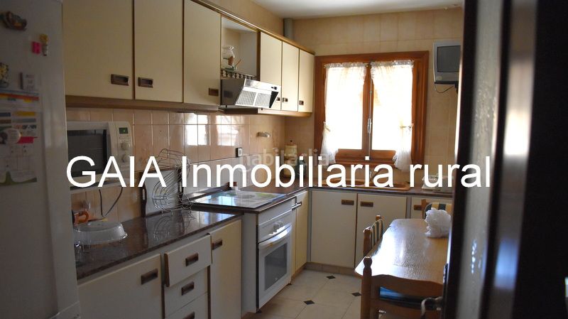 Foto 73800fc2-557a-4b70-935f-a406458c99e1. Casa adossada a Mazaleón