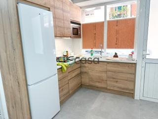 Local commercial  Carrer de magallanes. Local reformado a vivienda sin cdula