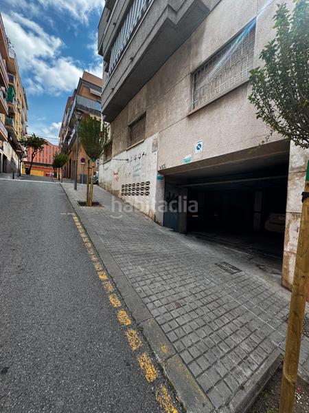 Foto 2bb96143-8a71-4d98-b07e-22b3a9645d35. Aparcament cotxe a Llefià Badalona