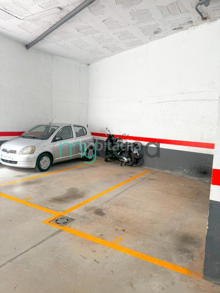 Foto 230fbda0-fe04-4dda-aff2-d083daaeb006. Parking coche en carrer de la circumval-lació 84 ¡plaza de parking en venta! en Badalona