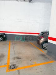 Aparcament cotxe a Carrer de la circumval-lació 84. ¡plaza de parking en venta!