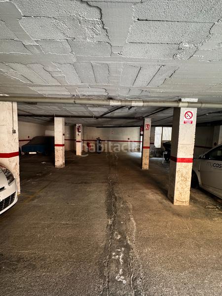 Foto 37311cab-5b81-4e67-b4f8-4315deb91ca9. Posto auto in carrer del planeta mart 4 in Llefià Badalona