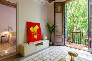 Pis  Carrer de calàbria. Piso en finca regia con encanto en barcelona