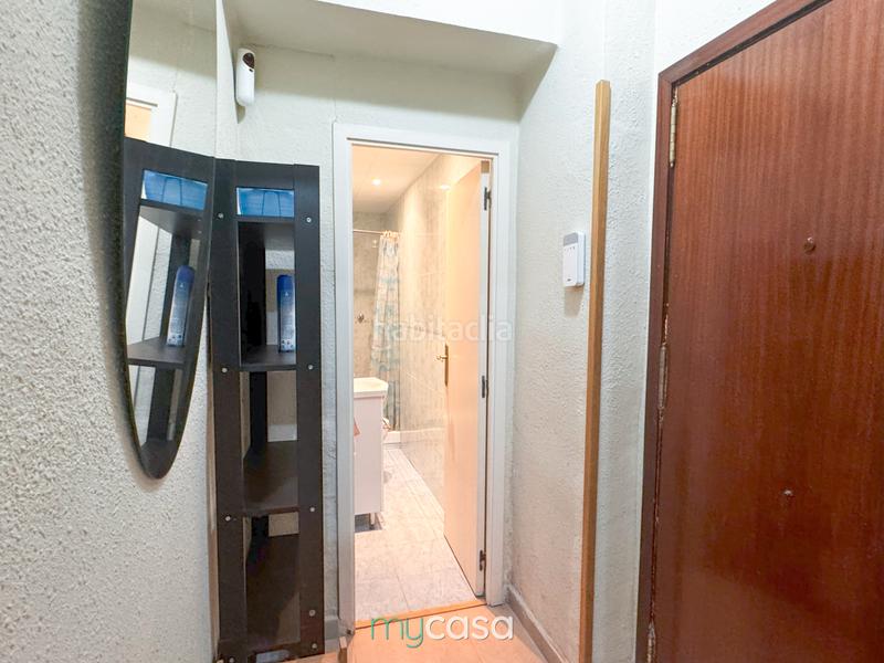 Foto 6a22897c-abdd-40d4-9fc1-a91ac4b83444. Piso para entrar a vivir, exterior y 2 habitaciones *ite pasada en Santa Coloma de Gramenet