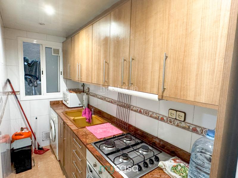 Foto 77c7e89d-2542-442a-a064-57050ef88951. Piso para entrar a vivir, exterior y 2 habitaciones *ite pasada en Santa Coloma de Gramenet