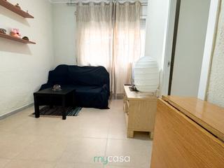Pis  Carrer de pau claris. Para entrar a vivir, exterior y 2 habitaciones *ite pasada