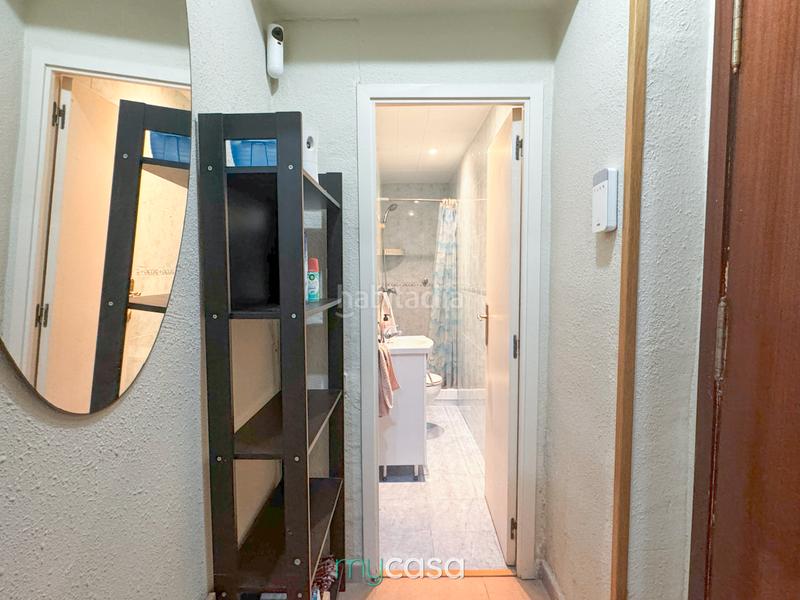 Foto d104dfcf-7fb9-4511-8cb6-f91408893da7. Piso para entrar a vivir, exterior y 2 habitaciones *ite pasada en Santa Coloma de Gramenet