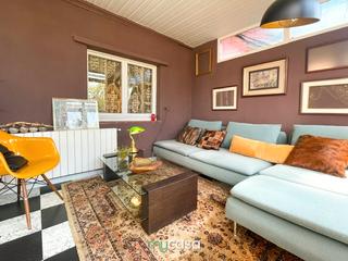 Appartement  Passatge de caralt. Ático con terraza en santa coloma de gramenet
