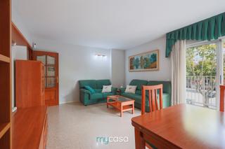 Appartement  Carrer del doctor modrego. ¡vivienda con 3 habitaciones, balcón + plaza de parking!