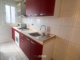 Piso  Carrer de quevedo. Vivienda con 2 dormitorios y ascensor!