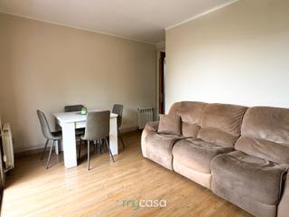 Etagenwohnung  Avinguda d'àfrica. ¡vivienda con balcón + 4 habitaciones + plaza de parking