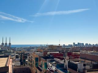 Attique  Carrer de calderón de la barca. ¡ ático con gran terraza + 3 habitaciones + ascensor!