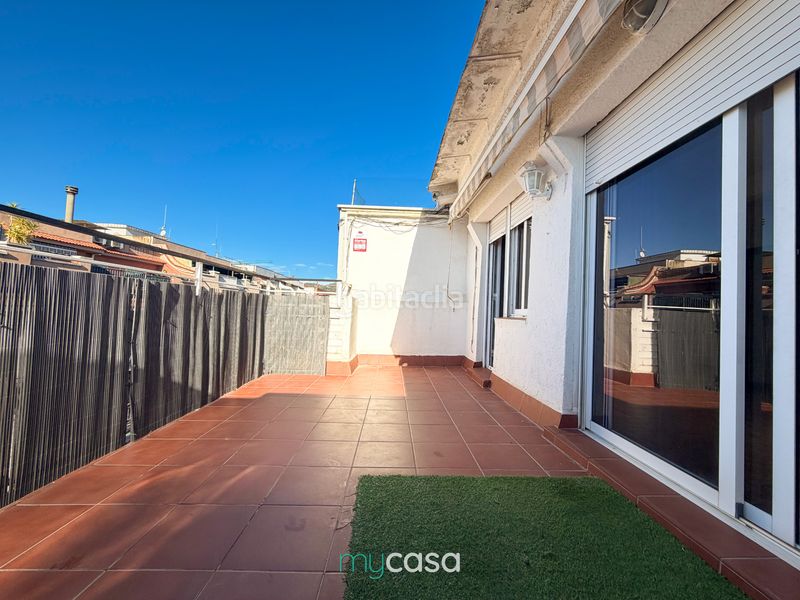 Foto 6eda823e-092a-42fc-83ec-014fa3d777fe. Àtic amb calefacció a Bufalà Badalona