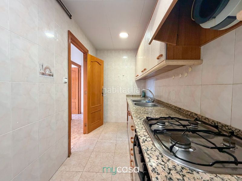 Foto 80cfc26f-6700-4d98-9f4b-d12ba996d246. Àtic amb calefacció a Bufalà Badalona