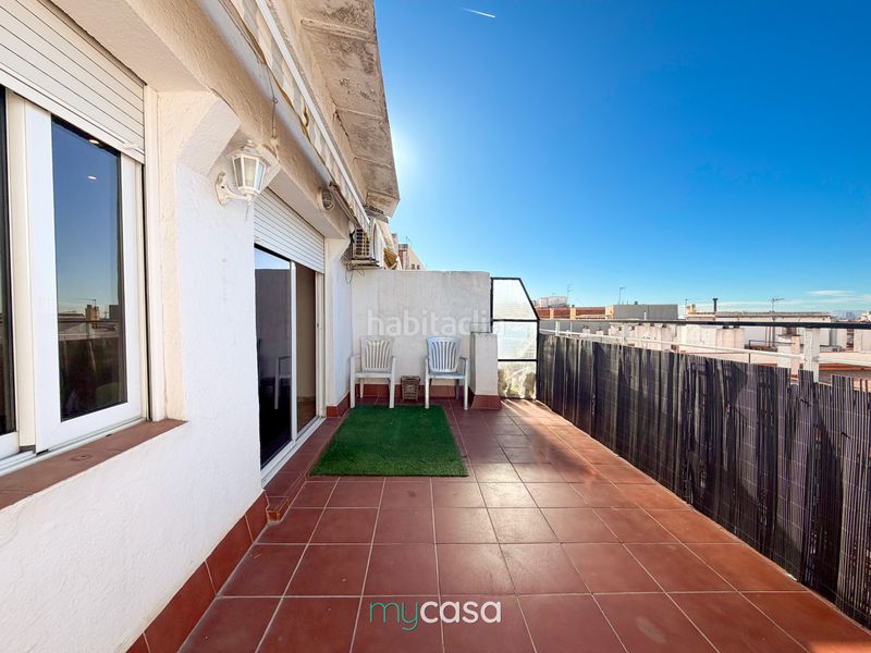 Foto 917db885-f955-4505-a52e-4dfd89b22a38. Àtic amb calefacció a Bufalà Badalona