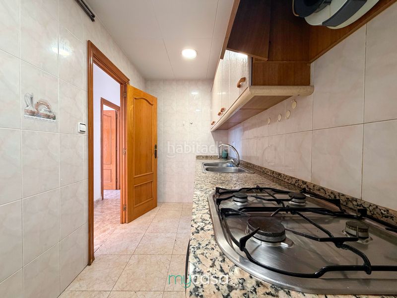 Foto d3a40c43-ef5c-4c52-8e77-bf52cb081ebc. Àtic amb calefacció a Bufalà Badalona