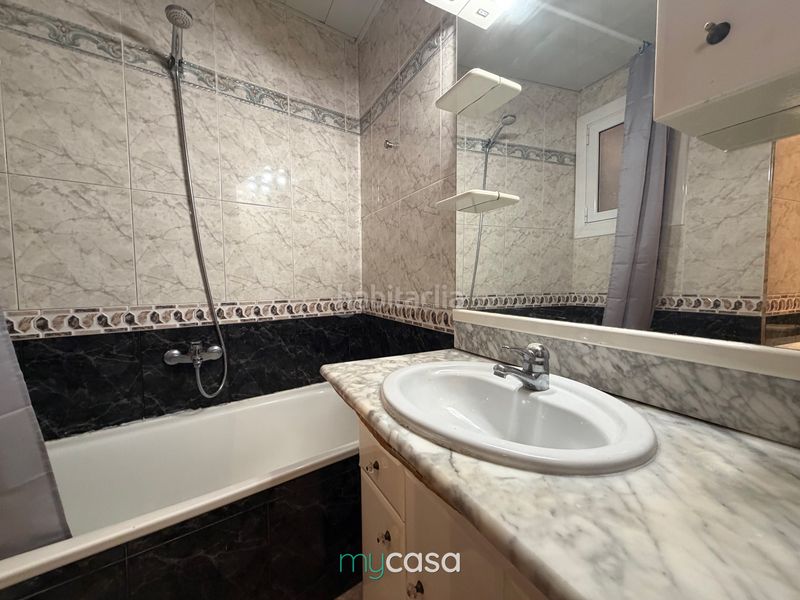 Foto ef45c8cc-9940-42dc-a042-298cf3cd70d8. Àtic amb calefacció a Bufalà Badalona