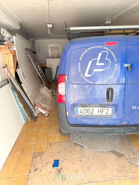 Foto b8360091-2d8d-45b7-b1e0-1d5ecff9ff16. Local comercial a carrer de sant ernest 10 a El Raval Santa Coloma de Gramenet
