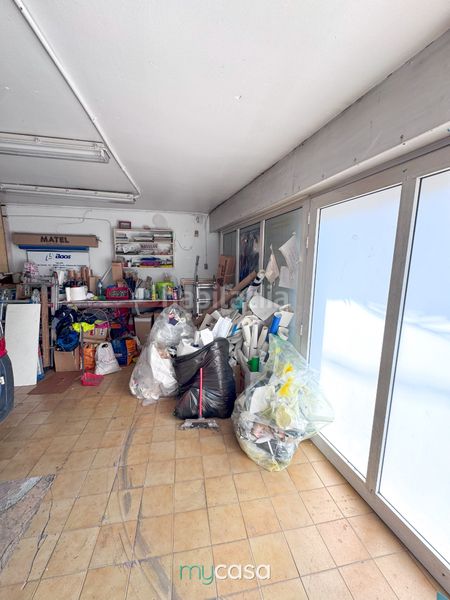 Foto d610a241-482f-4eea-92e1-16dbf57fc047. Local comercial a carrer de sant ernest 10 a El Raval Santa Coloma de Gramenet