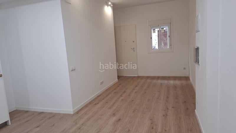 Foto 088f17ac-7ed4-4a87-a97a-0b623339d7e3. Pis a Carmel Barcelona