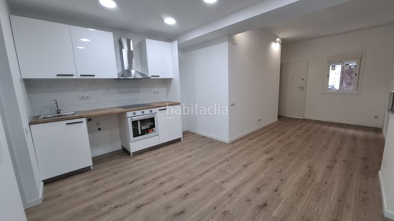 Foto 86f46670-bf80-4727-8be0-8638ece5bb74. Pis a Carmel Barcelona