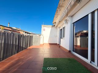 Ático  Carrer de la independència. ¡ático exterior con terraza y vistas al mar en bufalá!