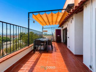 Dachwohnung  Avinguda d'apel·les mestres. ¡espectacular ático con terraza de 35 m² y vistas despejadas!