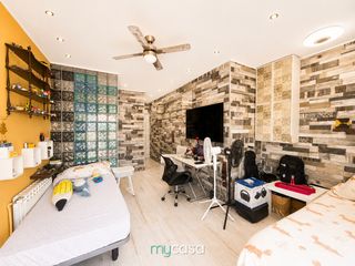 Ático  Avinguda d'apel·les mestres. ¡espectacular ático con terraza de 35m²!