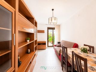 Pis  Carrer cuba. ¡imagina disfrutar de 45m² de patio privado sin salir de casa!