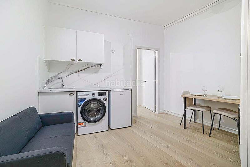 Foto 17f9c811-9bbe-4ee3-ac0a-91e731471072. Local comercial a El Raval Santa Coloma de Gramenet