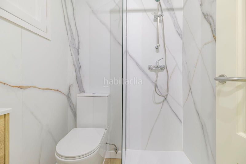 Foto 47aec533-a396-4f18-9f7b-32ebd34772f9. Local comercial a El Raval Santa Coloma de Gramenet
