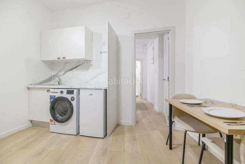 Foto f415604a-771c-4c79-8ed0-e20e1c91485e. Local comercial a El Raval Santa Coloma de Gramenet