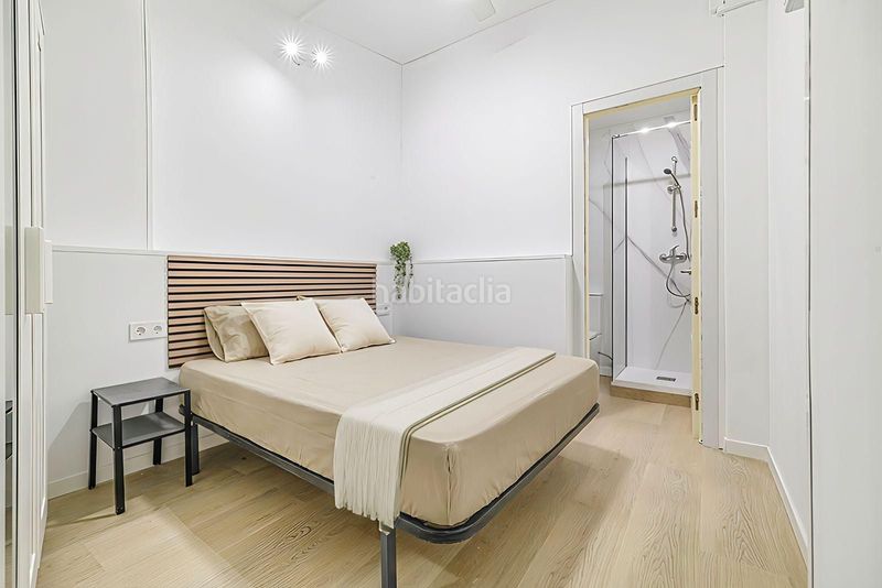 Foto fd5bbb93-e1ae-4373-81d1-5b87eddf6127. Local comercial a El Raval Santa Coloma de Gramenet