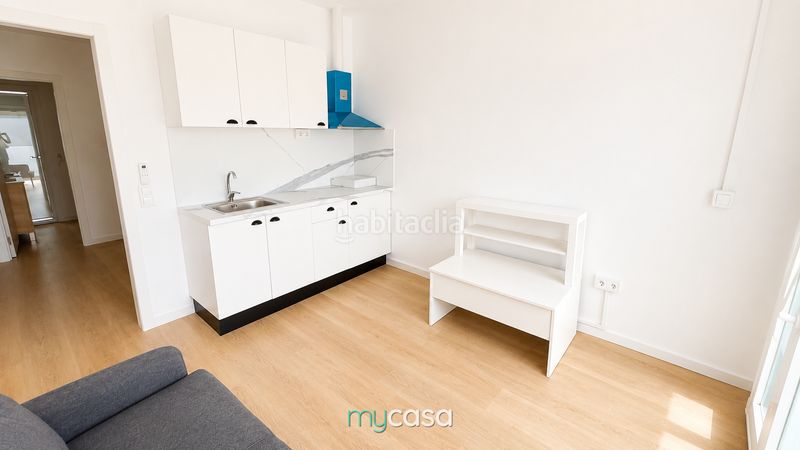 Foto 3eb2b4dc-73ea-4c54-bd1b-d48a4de7fe69. Loft a Col·legis Nous Mollet del Vallès