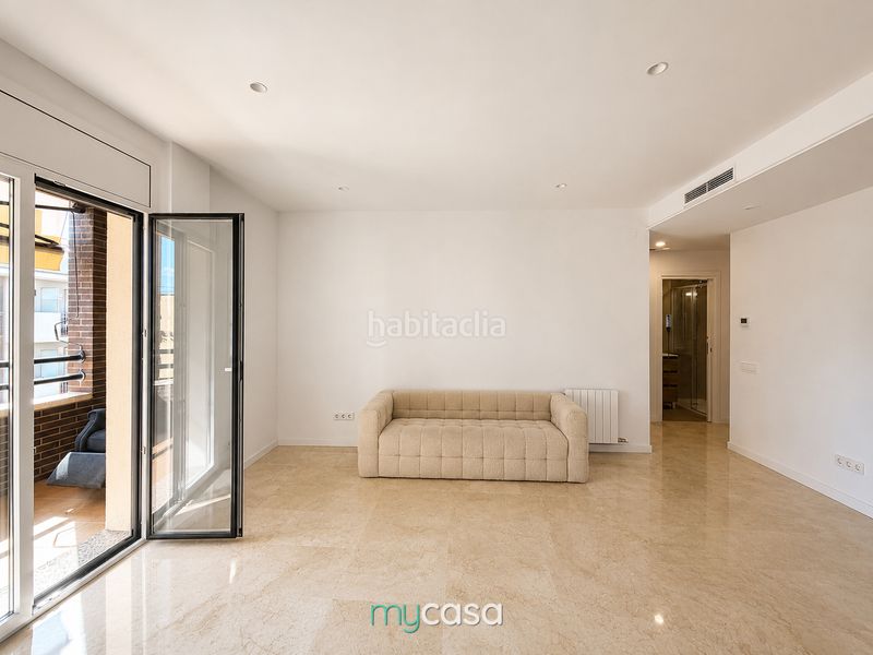 Foto ae1b095a-86ef-4a35-8ff0-81e31532fa64. Pis amb calefacció aparcament a Sagrada Família Barcelona