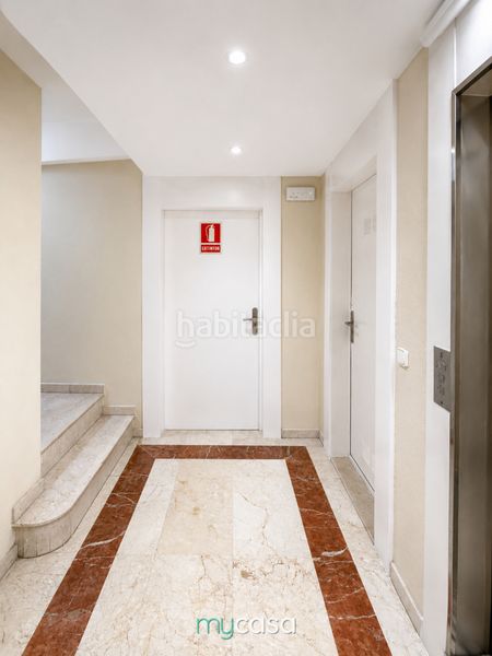 Foto cf02c4d2-ba14-4b73-9fdf-1dd5cf395bcc. Pis amb calefacció aparcament a Sagrada Família Barcelona