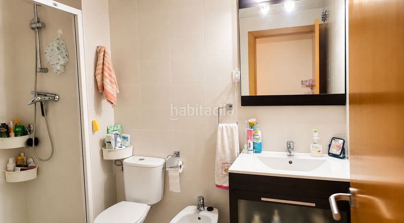 Foto 7c34102c-1419-4419-b940-292fa187152b. Piso ¡tu nuevo hogar : 3 habitaciones, terraza, luz natural y finca del 2010 en Badalona