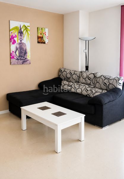 Foto dd000c73-d08d-45cb-ac82-39d8fc6b24a0. Piso ¡tu nuevo hogar : 3 habitaciones, terraza, luz natural y finca del 2010 en Badalona