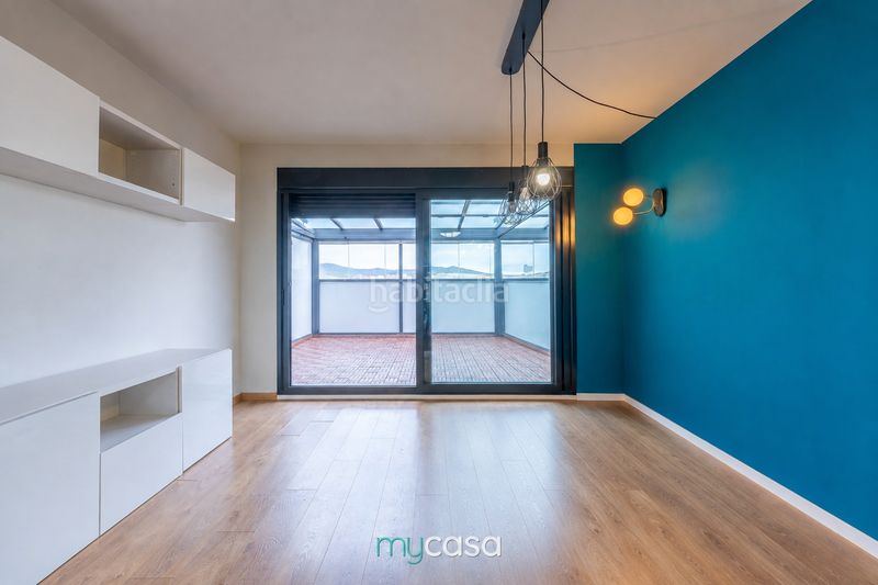 Foto 2fe211b5-500d-4a24-9b51-ca6194e96b37. Piso ¡40 m² de terraza + vistas al mar + piscina + parking! espectacular ático en 7ª planta en Sant Adrià de Besòs